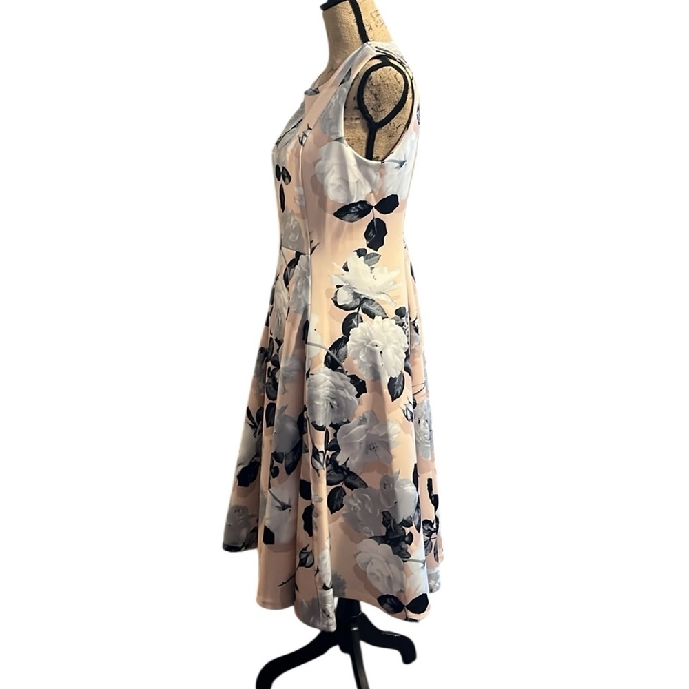 Calvin Klein Lined Peach, Gray, White and Black Midi Dress with Pockets - Picture 4 of 12